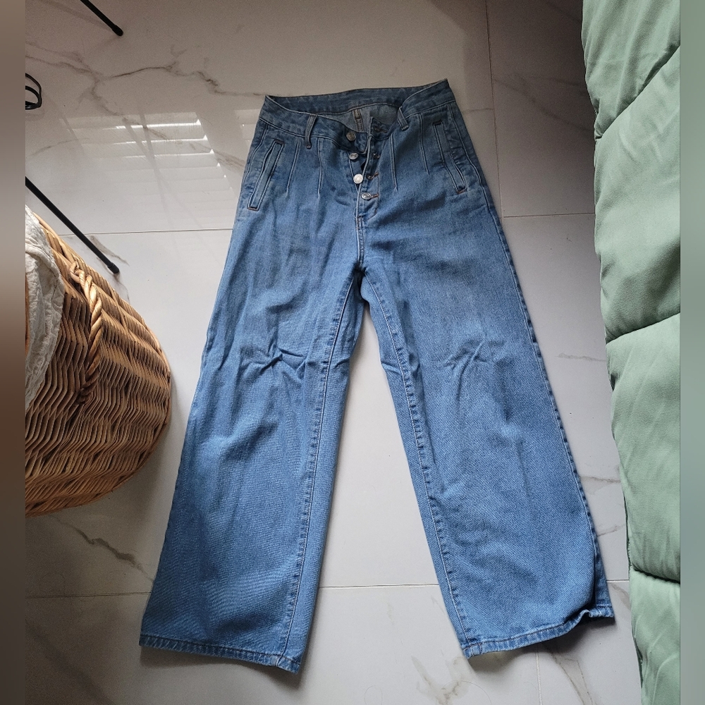 Wide leg button up jeans